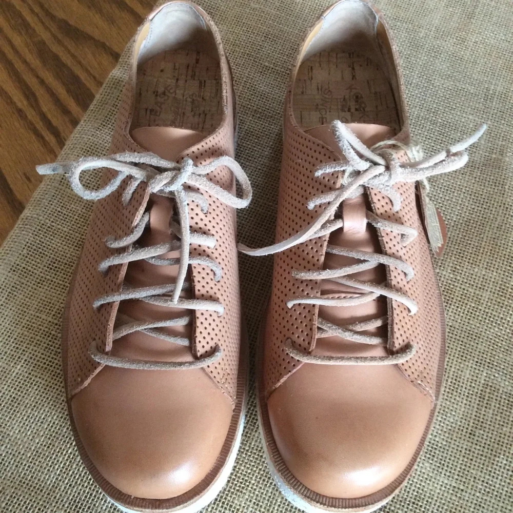 Kork-Ease nwt kork